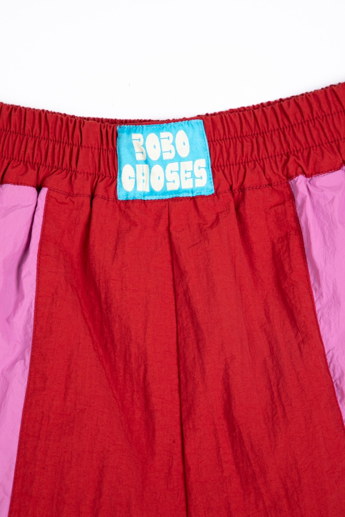 Pantalones cortos deportivos con bloque de color