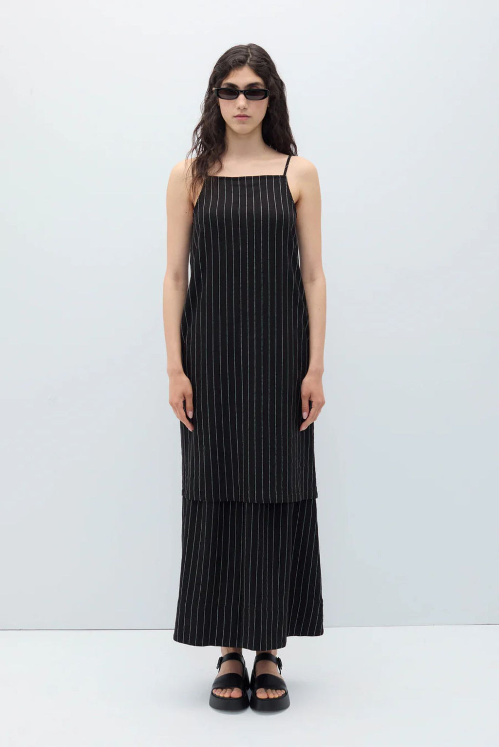 Vestido Trena - Negro