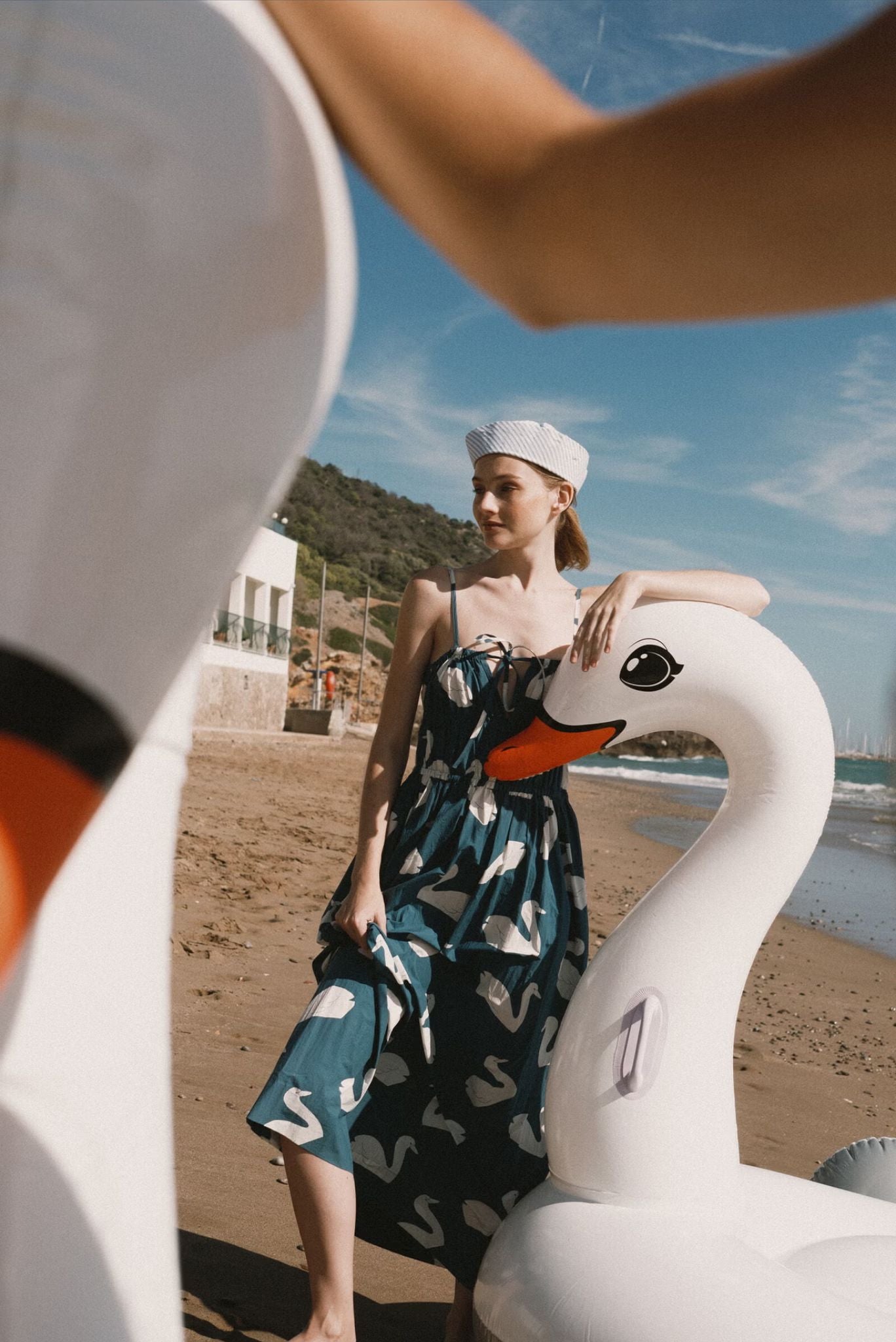 VESTIDO DE TIRANTES SWANS