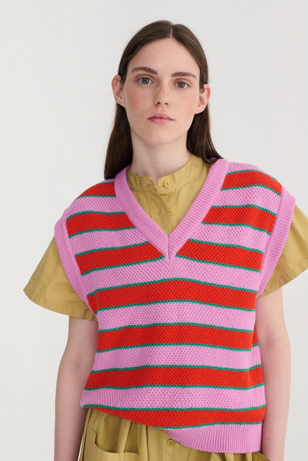 Chaleco de escote en V a rayas